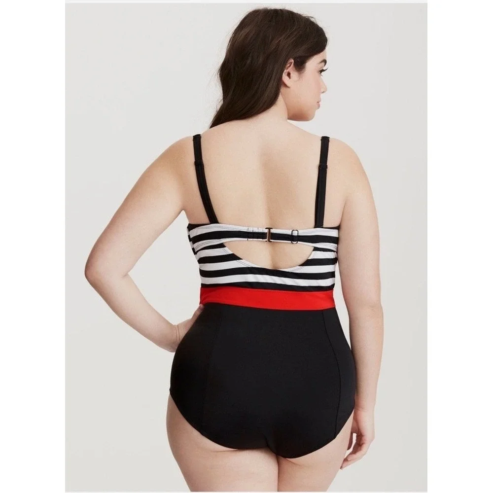 TORRID Womens SWIMSUIT  One Piece Black Red Underwire Bra Size 5 (28) NWT‎